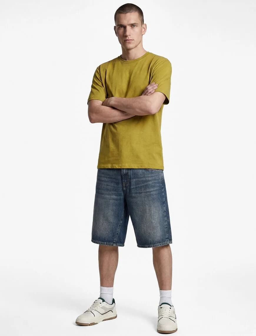 Pamuklu Bisiklet Yaka Kısa Kollu Basic Oversize Tişört