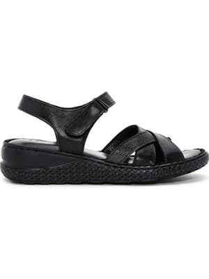 Derimod Kadın Siyah Bilekten Bantlı Deri Comfort Sandalet 26SFD320418