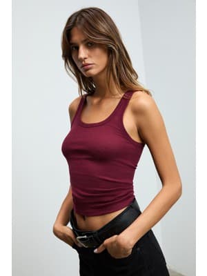 Lıllesol Kadın Fitilli Görünümlü Slim Fit Vücuda Oturan Havuz Yakalı Pamuklu Basic Bordo Atlet