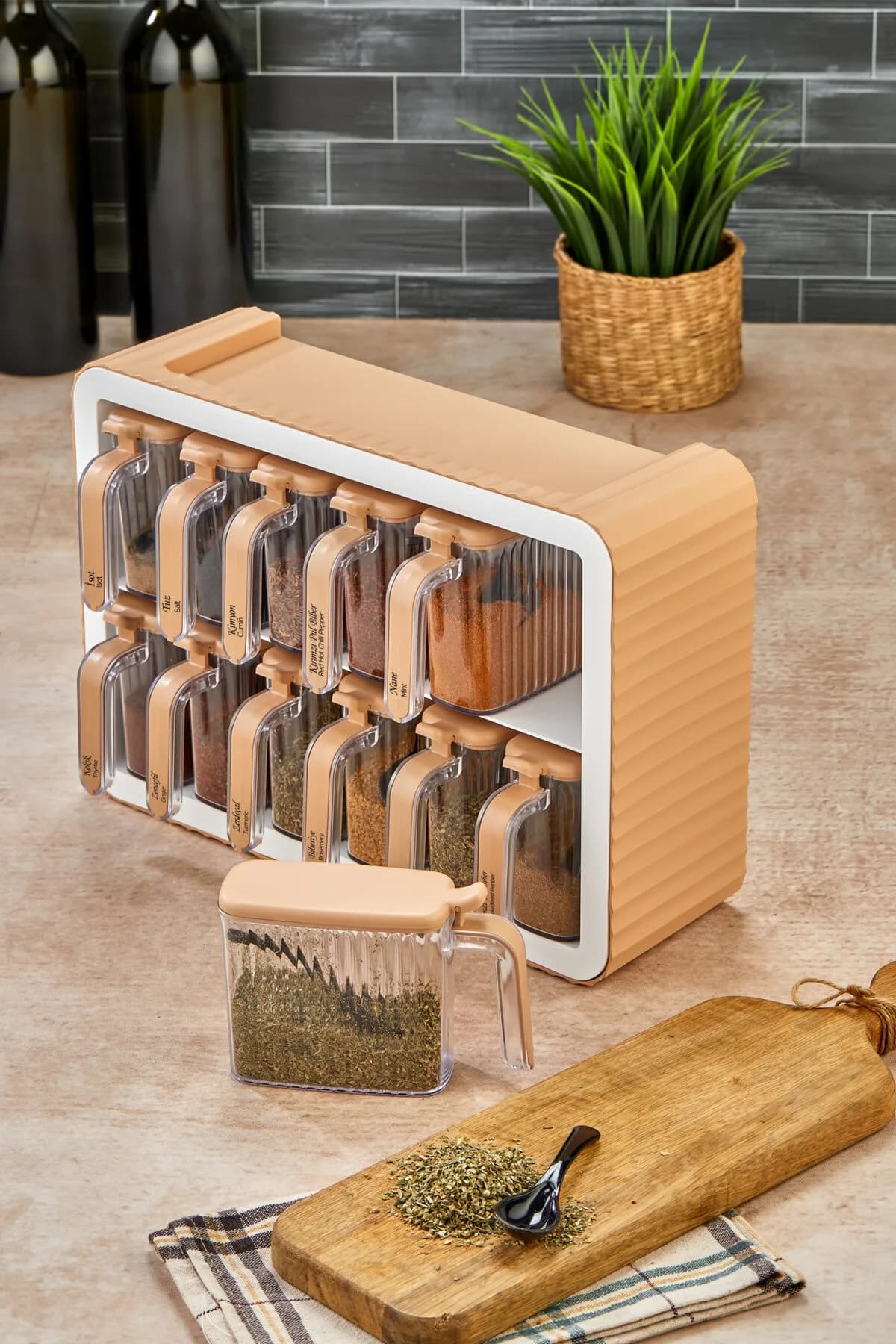 trendy kitchen 12 Li Standlı Kendinden Yapışkanlı Kapaklı Kaşıklı Baharatlık Takımı - Kulplu Baharatlık(--BEJ--)