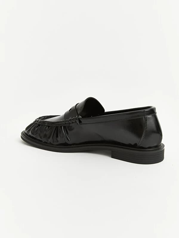 Deri Görünümlü Kadın Loafer